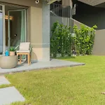 Pureview Luxury Suites (Adults Only) 4*