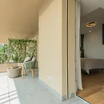 Pureview Luxury Suites (Adults Only) Pensionat Como
