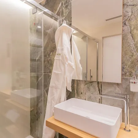 Pureview Luxury-breakfast & Pool Adultsonly By Rent