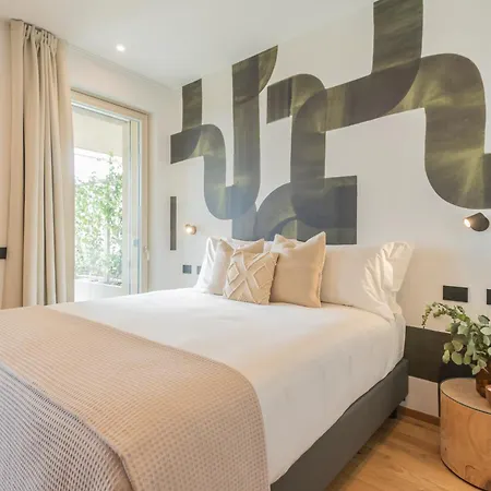 Pureview Luxury-breakfast & Pool Adultsonly By Rent Pensión Como