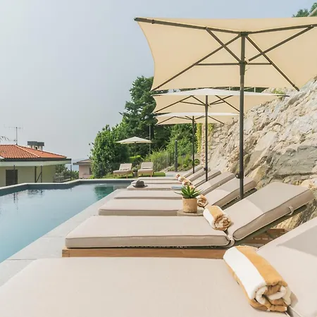 Pureview Luxury-breakfast & Pool Adultsonly By Rent 4*