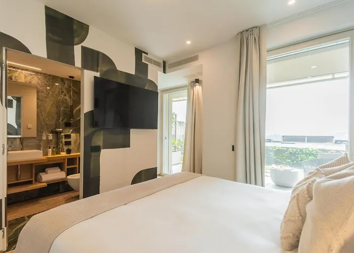 Pureview Luxury-breakfast & Pool Adultsonly By Rent