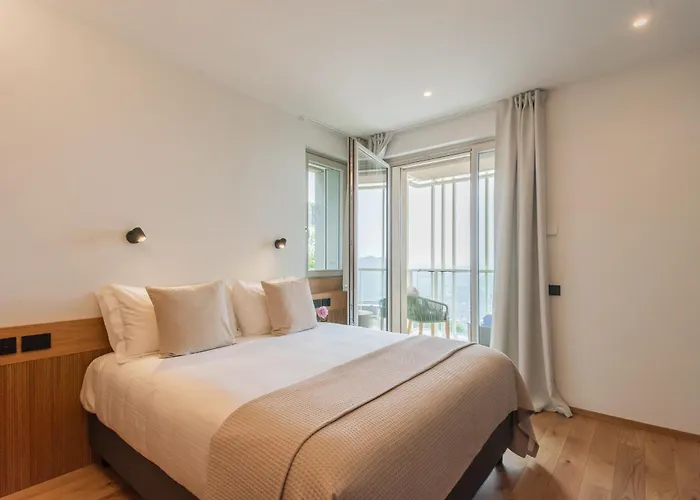 Pureview Luxury-breakfast & Pool Adultsonly By Rent Pensionat 4*