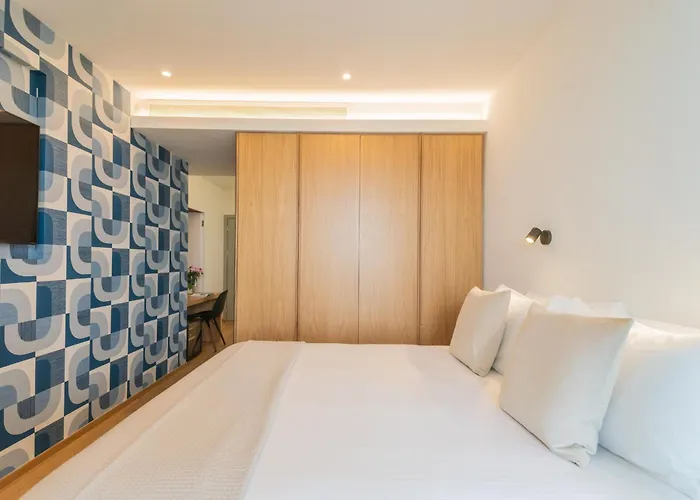 Pureview Luxury-breakfast & Pool Adultsonly By Rent Como