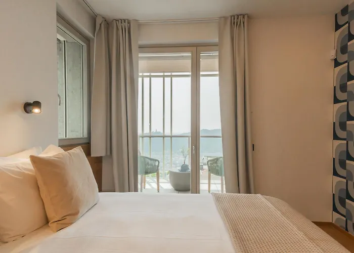 Pureview Luxury-breakfast & Pool Adultsonly By Rent 4*