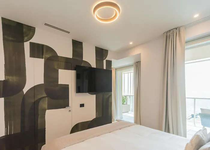 Pureview Luxury-breakfast & Pool Adultsonly By Rent Pensionat 4*