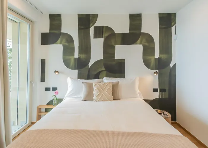 Pureview Luxury-breakfast & Pool Adultsonly By Rent Pensionat 4*