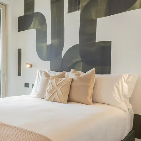 Pureview Luxury-breakfast & Pool Adultsonly By Rent 게스트하우스 4*