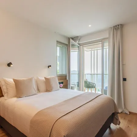 Pureview Luxury-breakfast & Pool Adultsonly By Rent 게스트하우스 4*