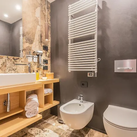 Pureview Luxury-breakfast & Pool Adultsonly By Rent 4* 코모