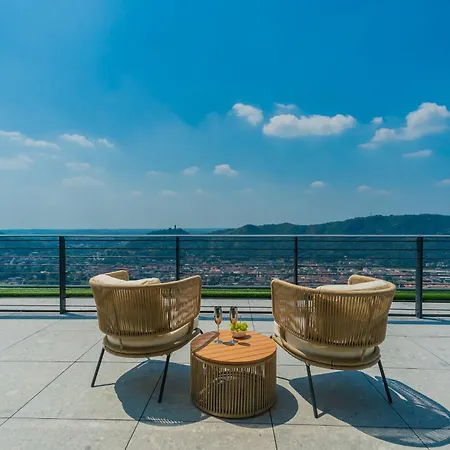 Pureview Luxury-breakfast & Pool Adultsonly By Rent 4* 코모